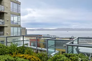 2929 1st Ave, Seattle, WA 98121 - Photo 2