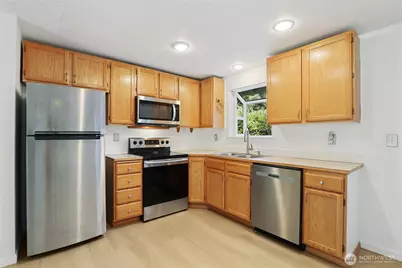 25950 NW Circle Drive S, Poulsbo, WA 98370 - Photo 10