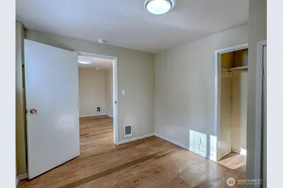 7103 Linden Avenue N #1-5, Seattle, WA 98103 - Photo 20