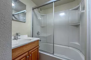 7103 Linden Ave N, Seattle, WA 98103 - Photo 22