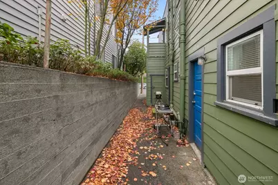 7103 Linden Avenue N #1-5, Seattle, WA 98103 - Photo 12