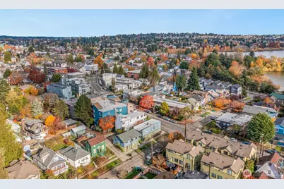 7103 Linden Avenue N #1-5, Seattle, WA 98103 - Photo 2