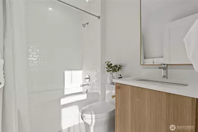 3245 13th Avenue W, Seattle, WA 98119 - Photo 20