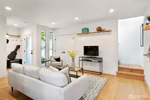 527 NE 89th St, Seattle, WA 98115 - Photo 22