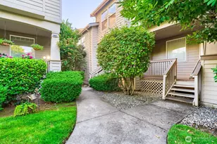 9014 E Main St, Bonney Lake, WA 98391 - Photo 2