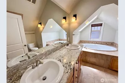 1553 58th Street, Seattle, WA 98107 - Photo 8