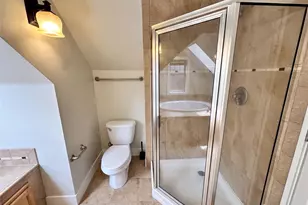 1553 58th St, Seattle, WA 98107 - Photo 12