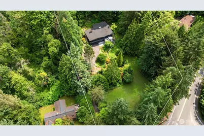 20200 37th Avenue NE, Lake Forest Park, WA 98155 - Photo 2