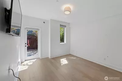 315 W Galer Street #107, Seattle, WA 98119 - Photo 26