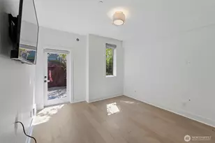 315 W Galer St, Seattle, WA 98119 - Photo 26