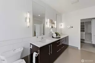 315 W Galer St, Seattle, WA 98119 - Photo 16