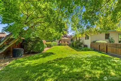 1204 Madison, Wenatchee, WA 98801 - Photo 38