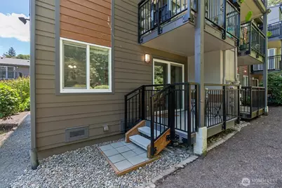 230 SW Clark Street #C-104, Issaquah, WA 98027 - Photo 28