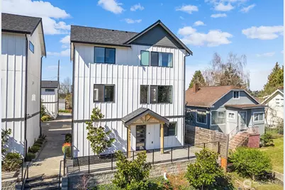 8451 18th Avenue SW, Seattle, WA 98106 - Photo 2