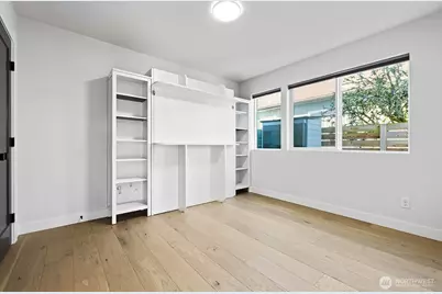 8451 18th Avenue SW, Seattle, WA 98106 - Photo 28