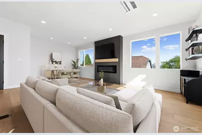 8451 18th Avenue SW, Seattle, WA 98106 - Photo 10