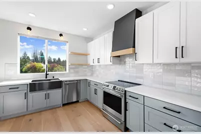 8451 18th Avenue SW, Seattle, WA 98106 - Photo 6