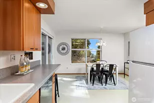 17202 Sealawn Pl, Edmonds, WA 98026 - Photo 12