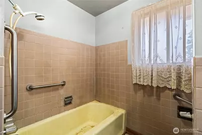 15024 16th Avenue Ct S, Spanaway, WA 98387 - Photo 18