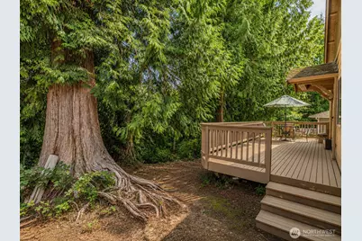 1551 E Gateway Heights Loop, Sedro Woolley, WA 98284 - Photo 2