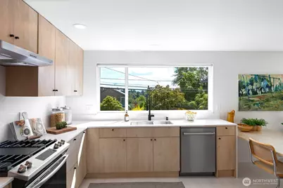 425 26th Avenue E, Seattle, WA 98112 - Photo 10
