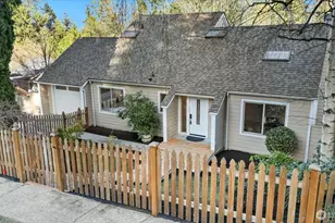 16018 36th Ave NE, Lake Forest Park, WA 98155 - Photo 2