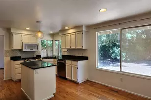 2800 235th Pl NE, Sammamish, WA 98074 - Photo 14