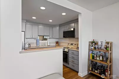 6535 Seaview Avenue NW #305B, Seattle, WA 98117 - Photo 12