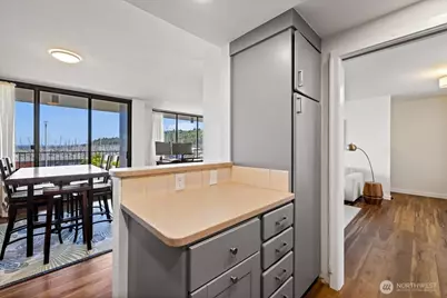 6535 Seaview Avenue NW #305B, Seattle, WA 98117 - Photo 14