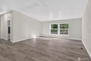 1059 E Crestview Dr, Shelton, WA 98584 - Photo 12
