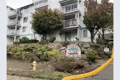 28610 16th Avenue S #102, Federal Way, WA 98003 - Photo 2