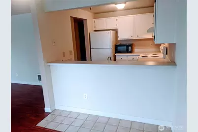 28610 16th Avenue S #102, Federal Way, WA 98003 - Photo 10