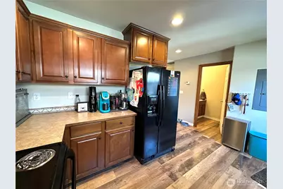 316 Helen Street, Sedro Woolley, WA 98284 - Photo 6