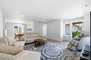 1430 SW 352nd Ct, Federal Way, WA 98023 - Photo 8