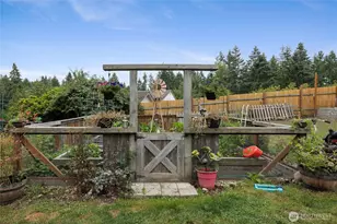 33911 50th Ave E, Eatonville, WA 98328 - Photo 32