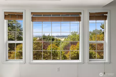 20801 Hermway Heights Place, Mount Vernon, WA 98274 - Photo 6