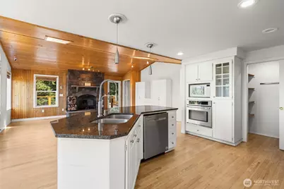 20801 Hermway Heights Place, Mount Vernon, WA 98274 - Photo 12