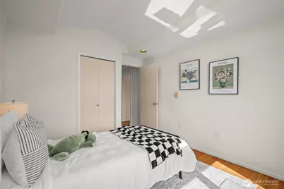 2167 Dexter Avenue N #402, Seattle, WA 98109 - Photo 20