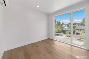 4015 A NE 56th, Seattle, WA 98105 - Photo 10
