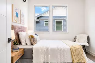 4414 S Frontenac St, Seattle, WA 98118 - Photo 8