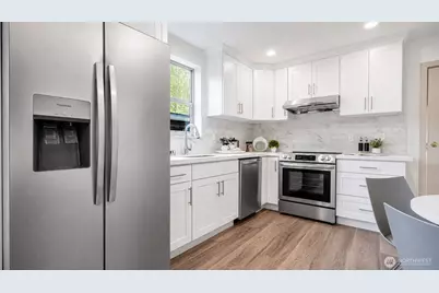 4414 S Frontenac Street #A, Seattle, WA 98118 - Photo 6