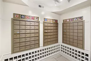 1525 NW 57th St, Seattle, WA 98107 - Photo 18