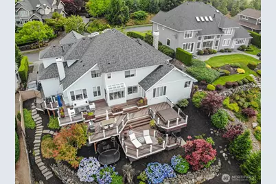 7014 Cascade Avenue SE, Snoqualmie, WA 98065 - Photo 2