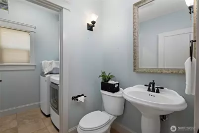 2402 J Avenue, Anacortes, WA 98221 - Photo 24