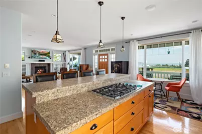 2402 J Avenue, Anacortes, WA 98221 - Photo 16