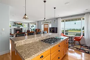 2402 J Ave, Anacortes, WA 98221 - Photo 16