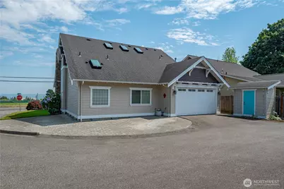 2402 J Avenue, Anacortes, WA 98221 - Photo 34