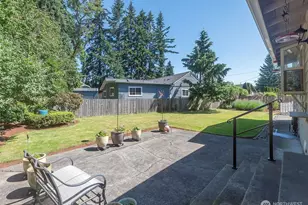 8821 221st Pl SW, Edmonds, WA 98026 - Photo 32