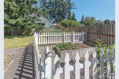 8821 221st Place SW, Edmonds, WA 98026 - Photo 26