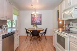 8821 221st Pl SW, Edmonds, WA 98026 - Photo 10